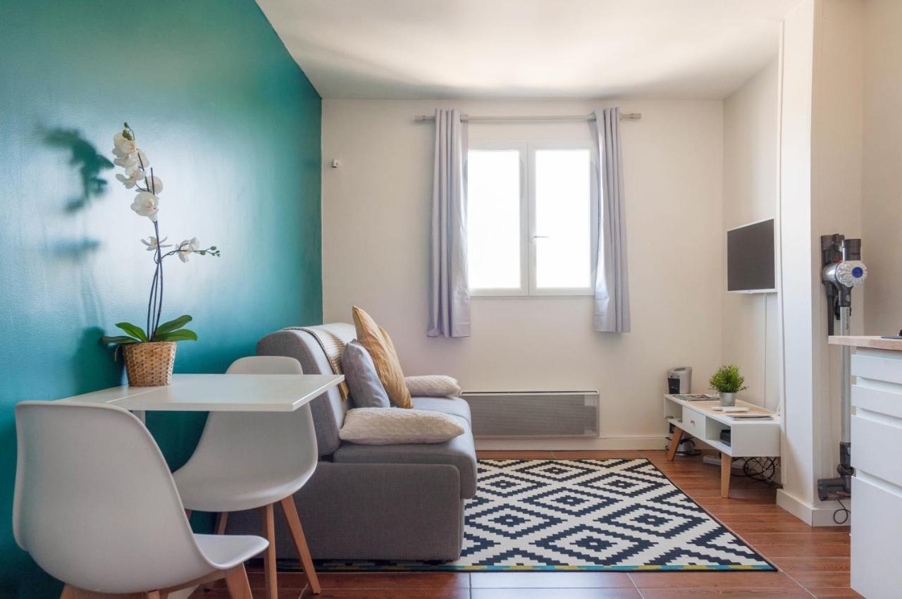 Bleu Roi Apartment